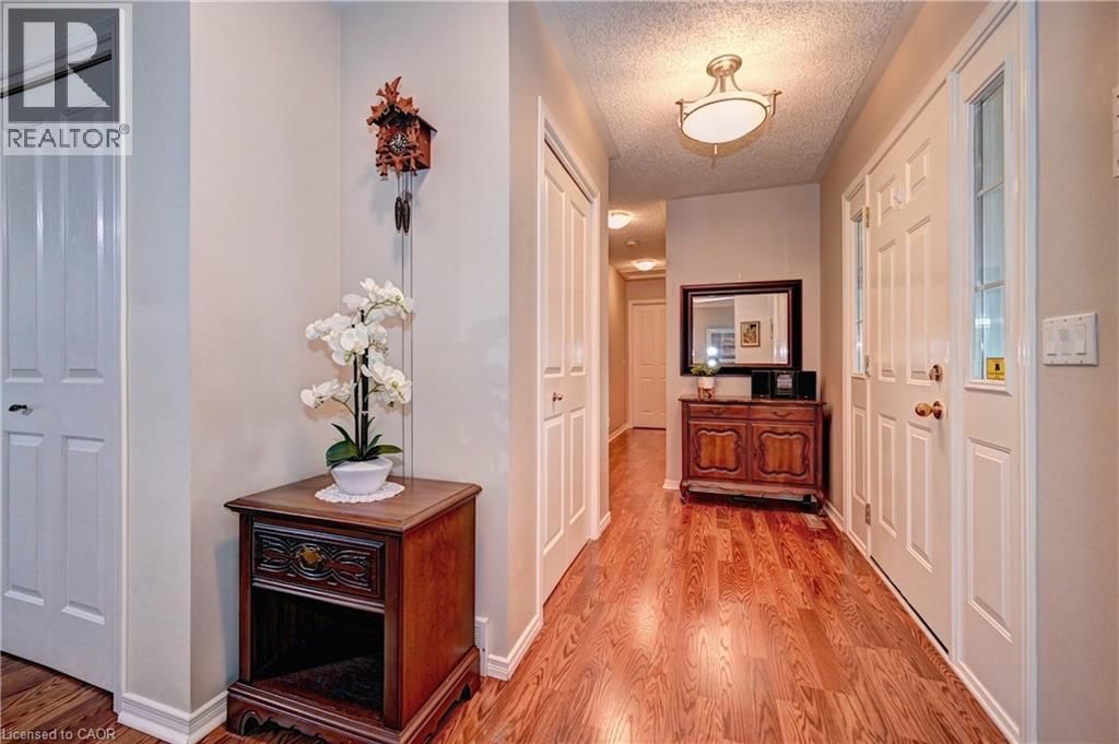 176 WESLEY CRESCENT Image 6