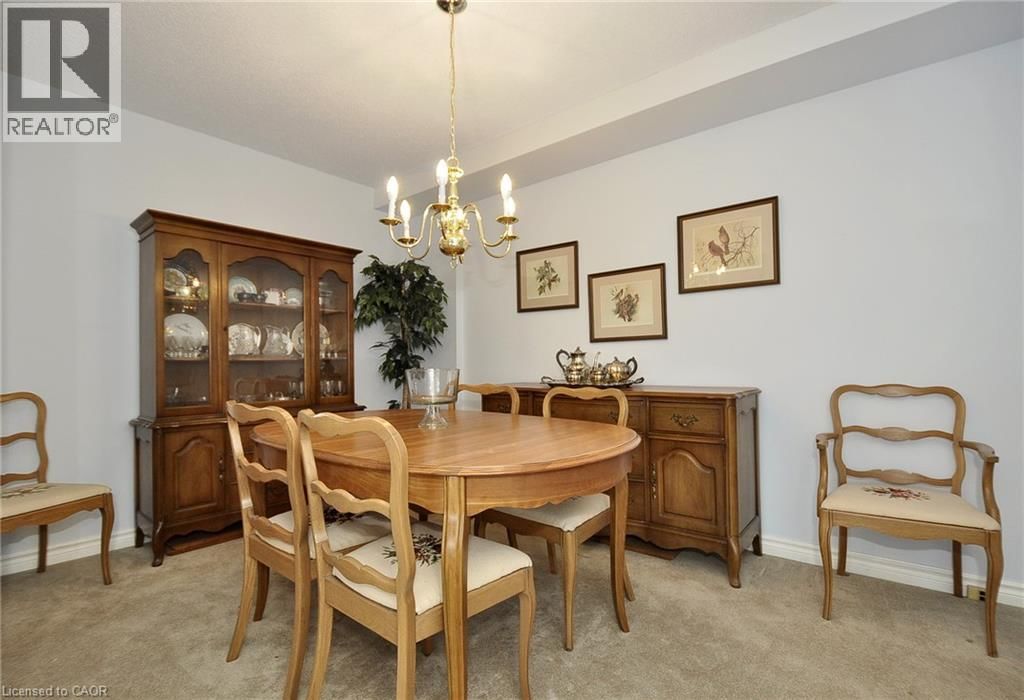 1305 - 237 KING STREET WEST Image 10