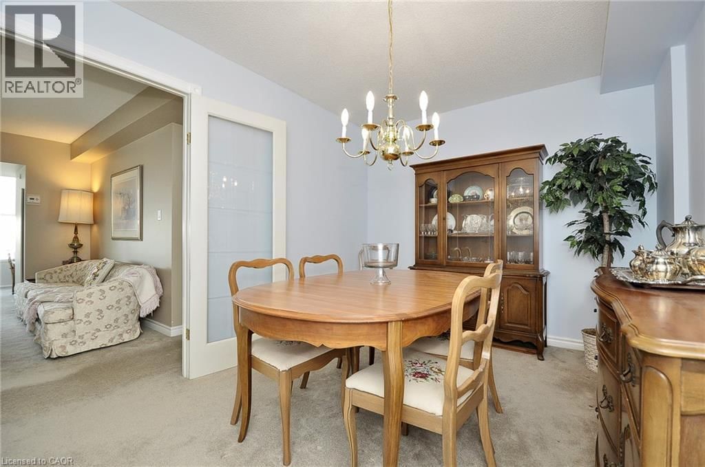 1305 - 237 KING STREET WEST Image 11