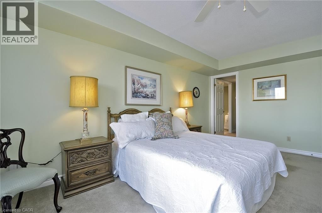 1305 - 237 KING STREET WEST Image 17