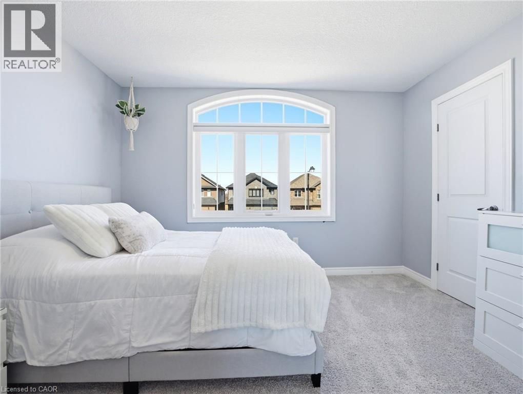 63 FESTIVAL WAY Image 28