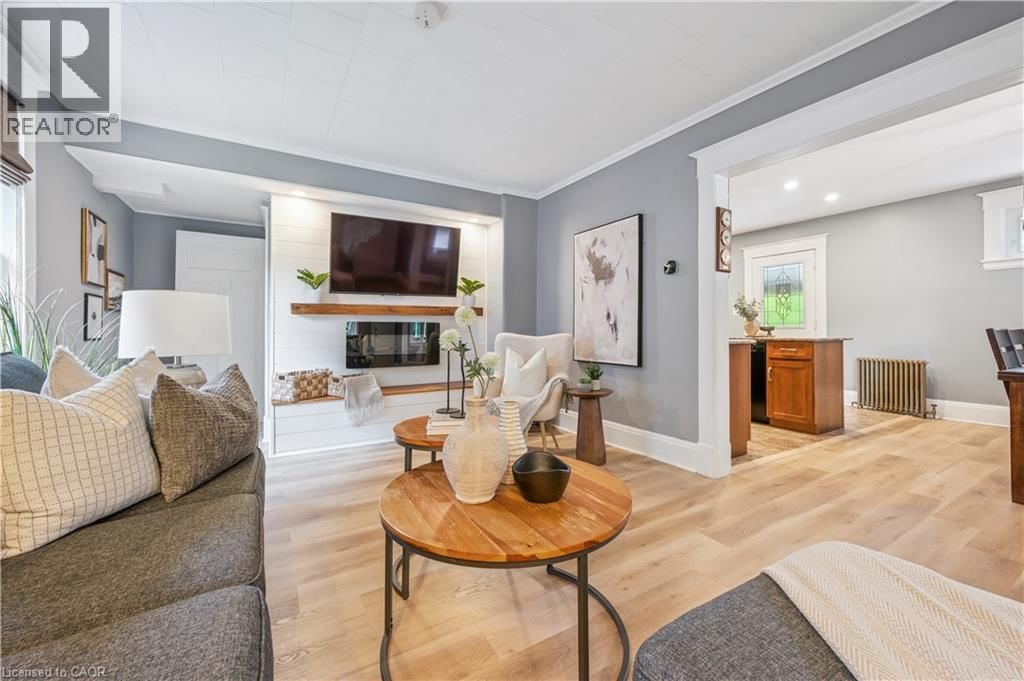 310 KITCHENER ROAD Image 13