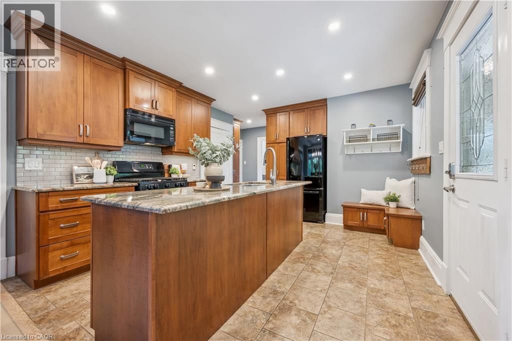 310 KITCHENER ROAD Image 17