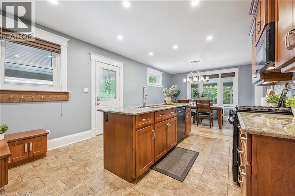 310 KITCHENER ROAD Image 18