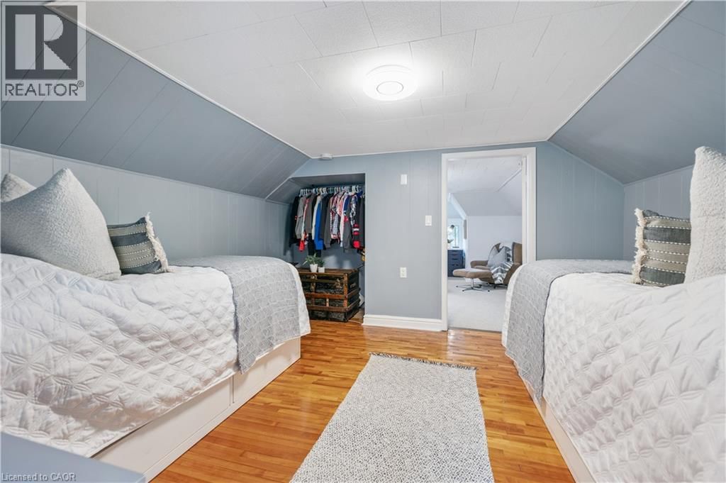 310 KITCHENER ROAD Image 24