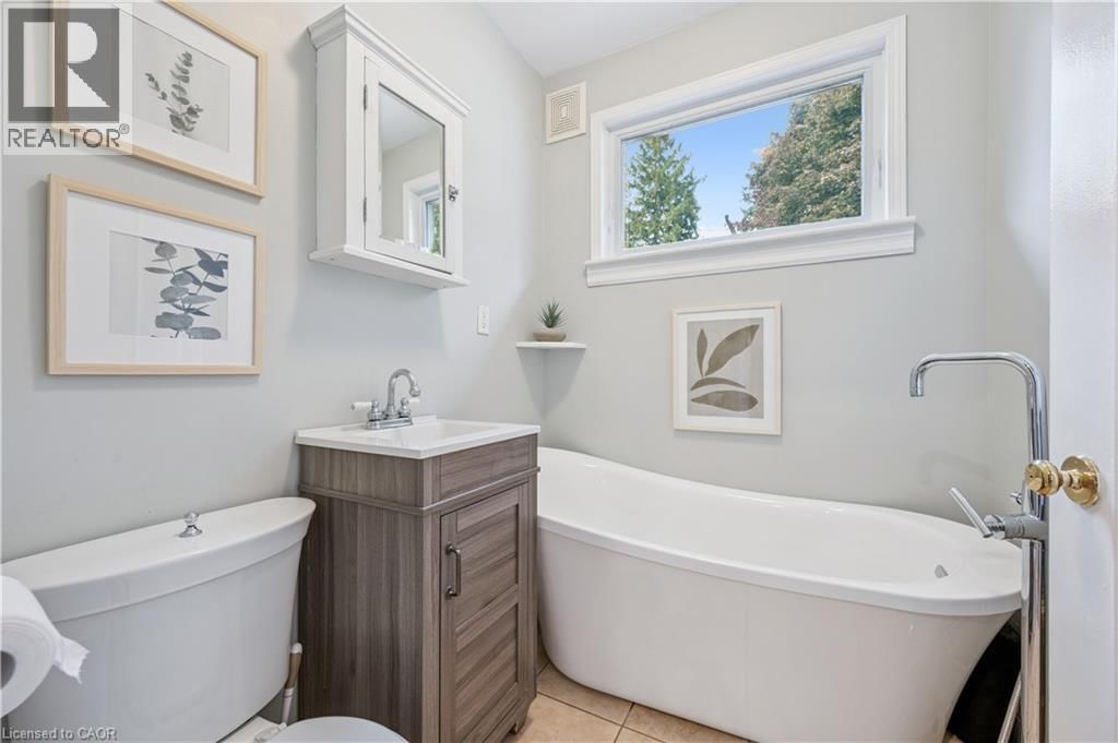 310 KITCHENER ROAD Image 29