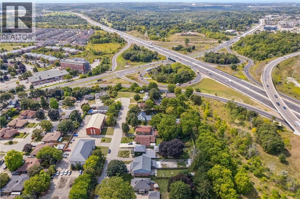 310 KITCHENER ROAD Image 34