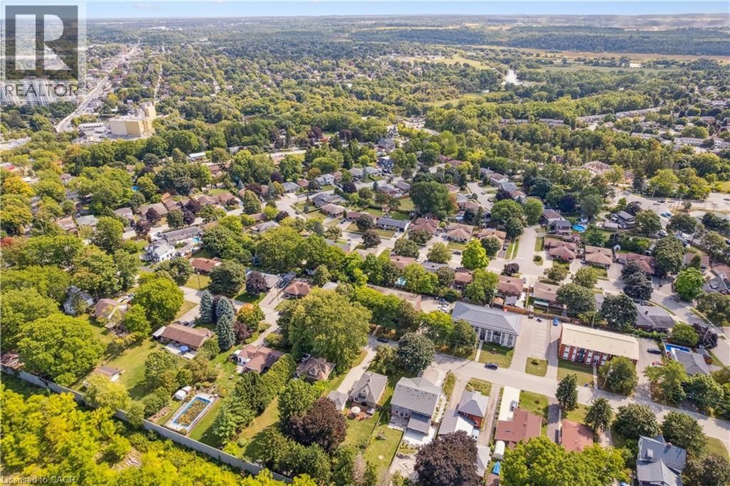 310 KITCHENER ROAD Image 35