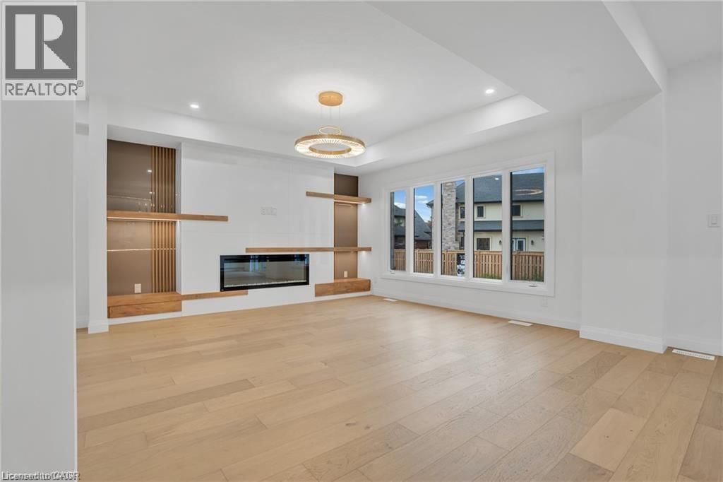 390 SOUTHCOTE ROAD Image 21