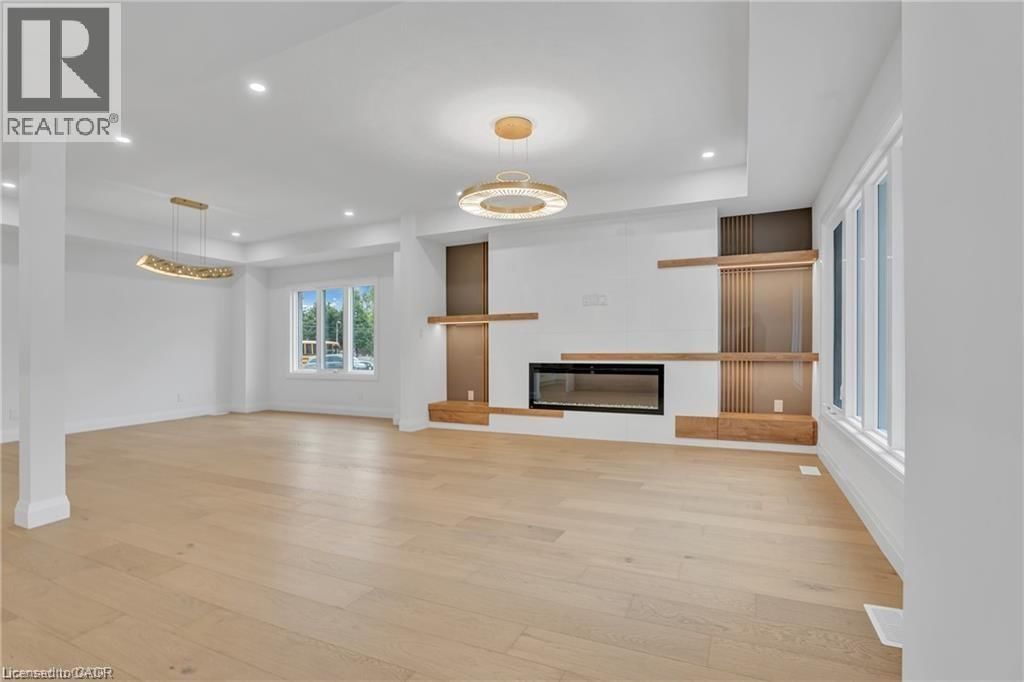 390 SOUTHCOTE ROAD Image 22