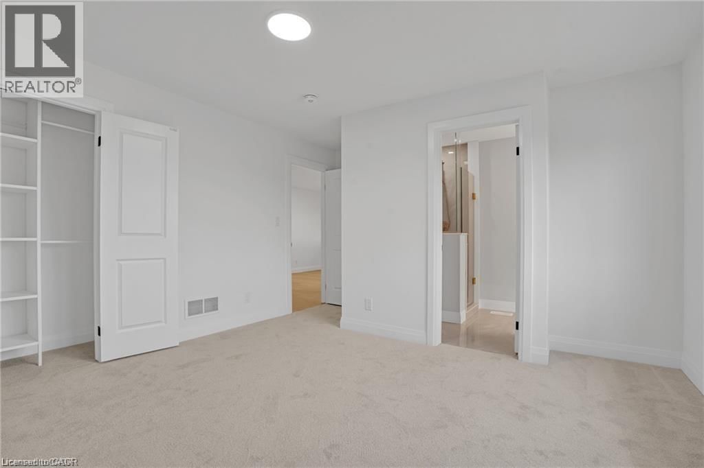 390 SOUTHCOTE ROAD Image 29