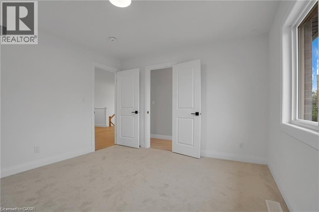 390 SOUTHCOTE ROAD Image 36