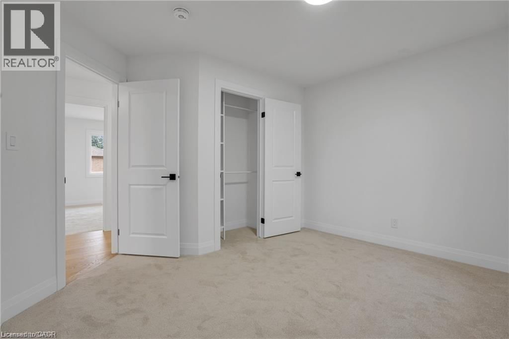 390 SOUTHCOTE ROAD Image 37