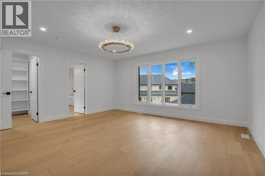 390 SOUTHCOTE ROAD Image 39