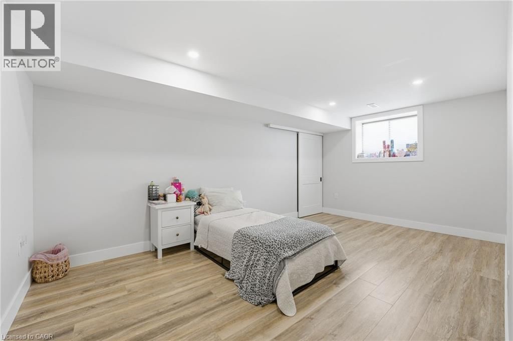 48 REBECCA DRIVE Image 23