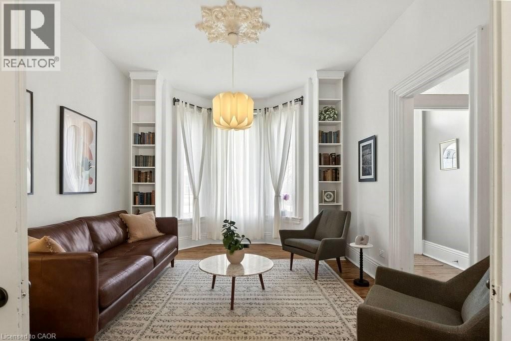 87 EAST AVENUE NORTH Image 8