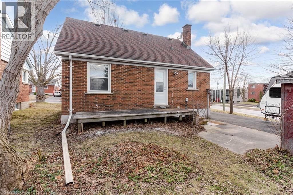 52 DOVER STREET Image 25