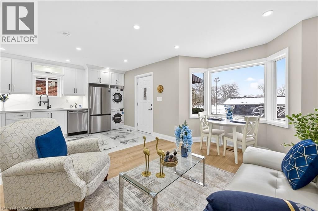 150 BRUCEDALE AVENUE EAST Image 16