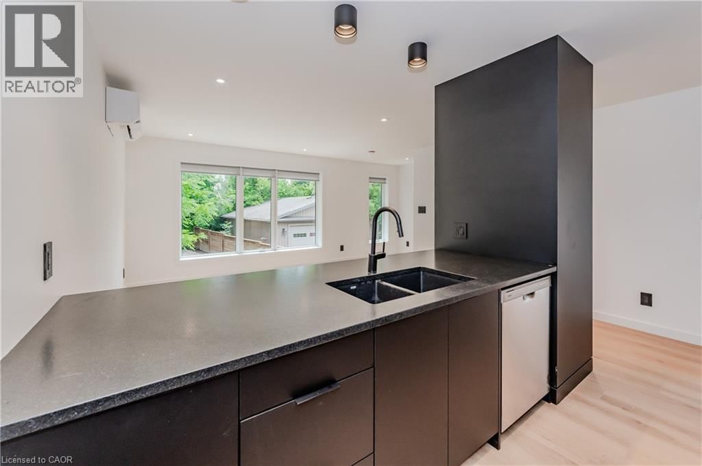 3 - 63 UNION STREET Image 10