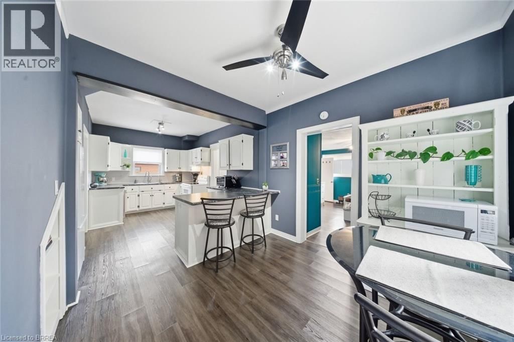 8 CARLYLE STREET Image 13