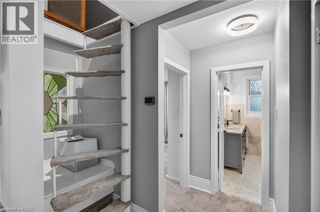 486 EAST 38TH STREET Image 23