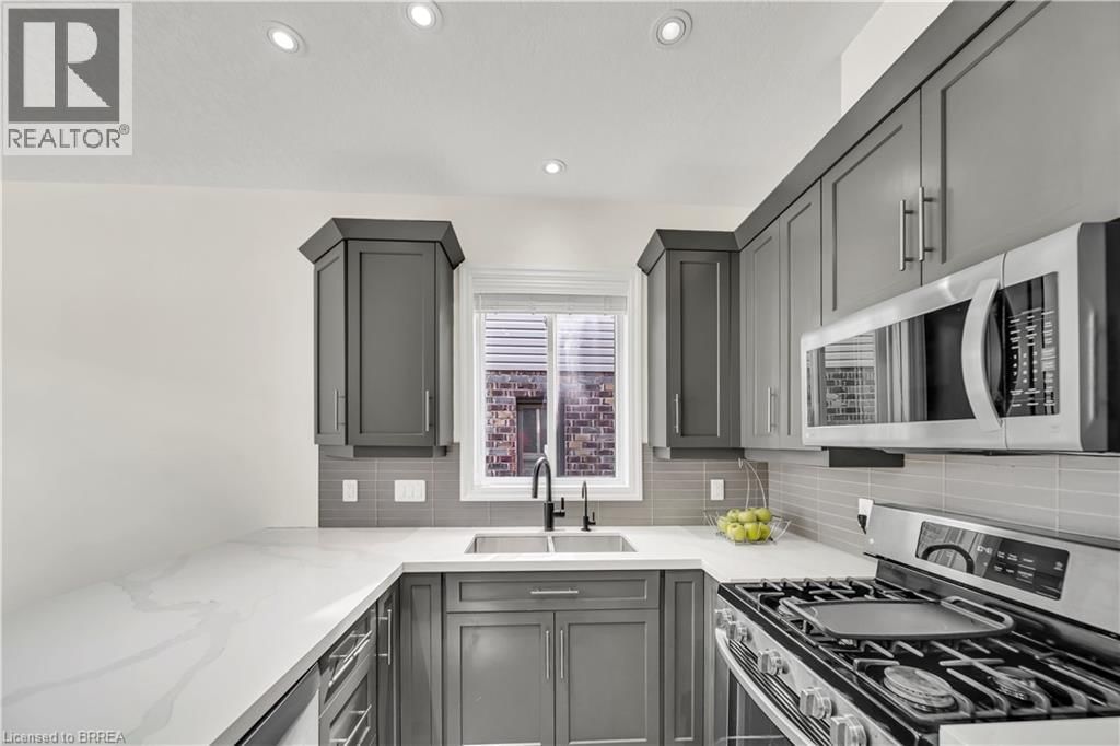 433 TWINLEAF STREET Image 20