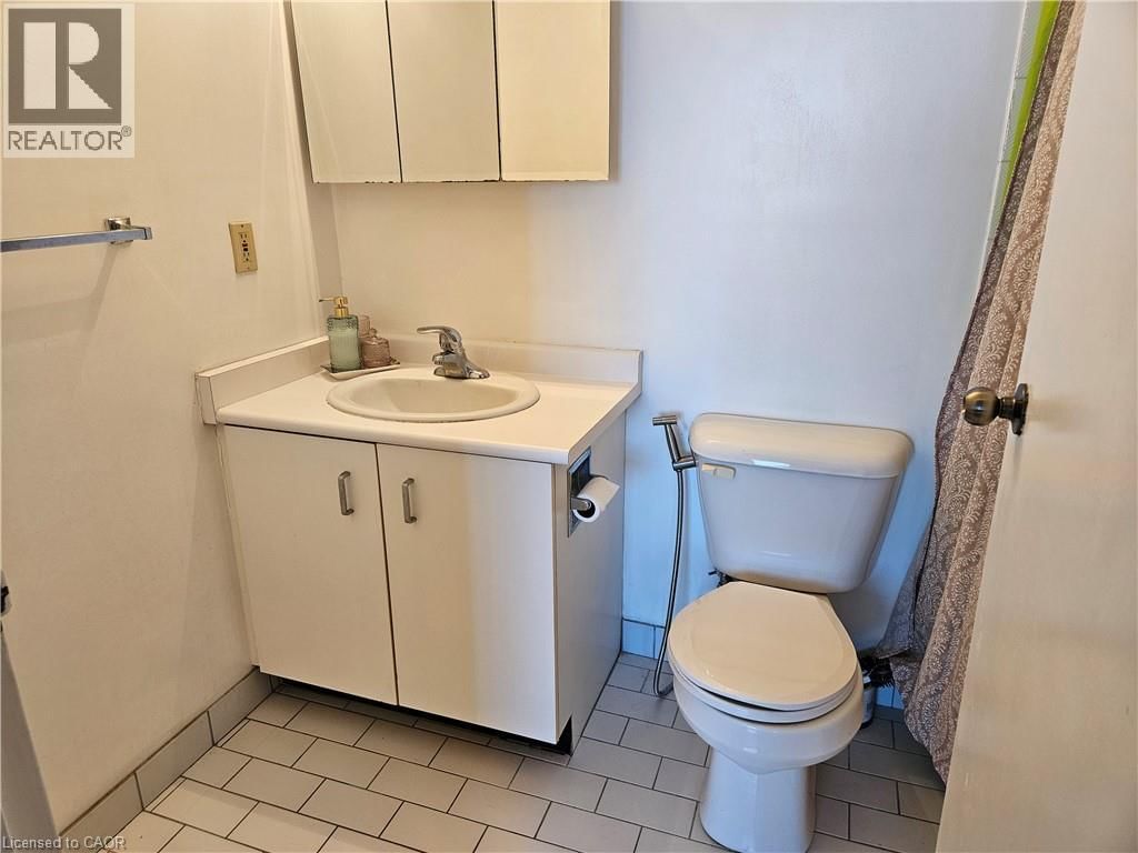 805 - 55 BLUE SPRINGS DRIVE Image 10