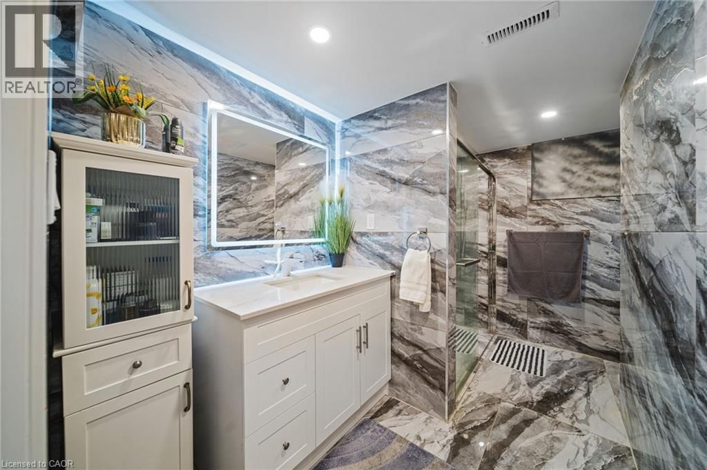 4456 SIXTH AVENUE Image 15