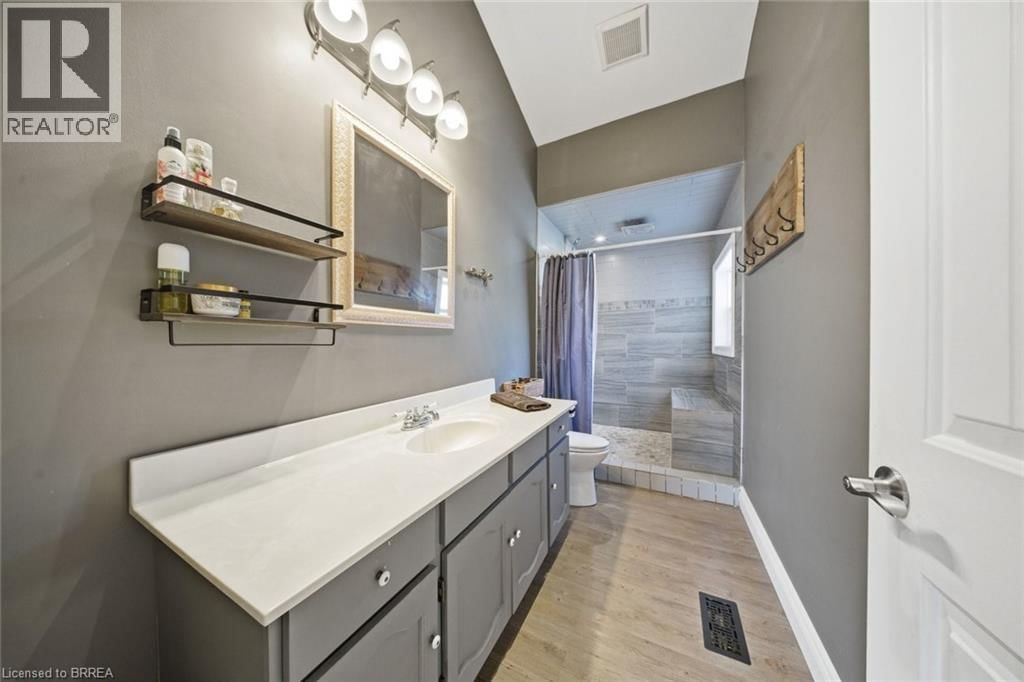 11 MALCOLM STREET Image 15