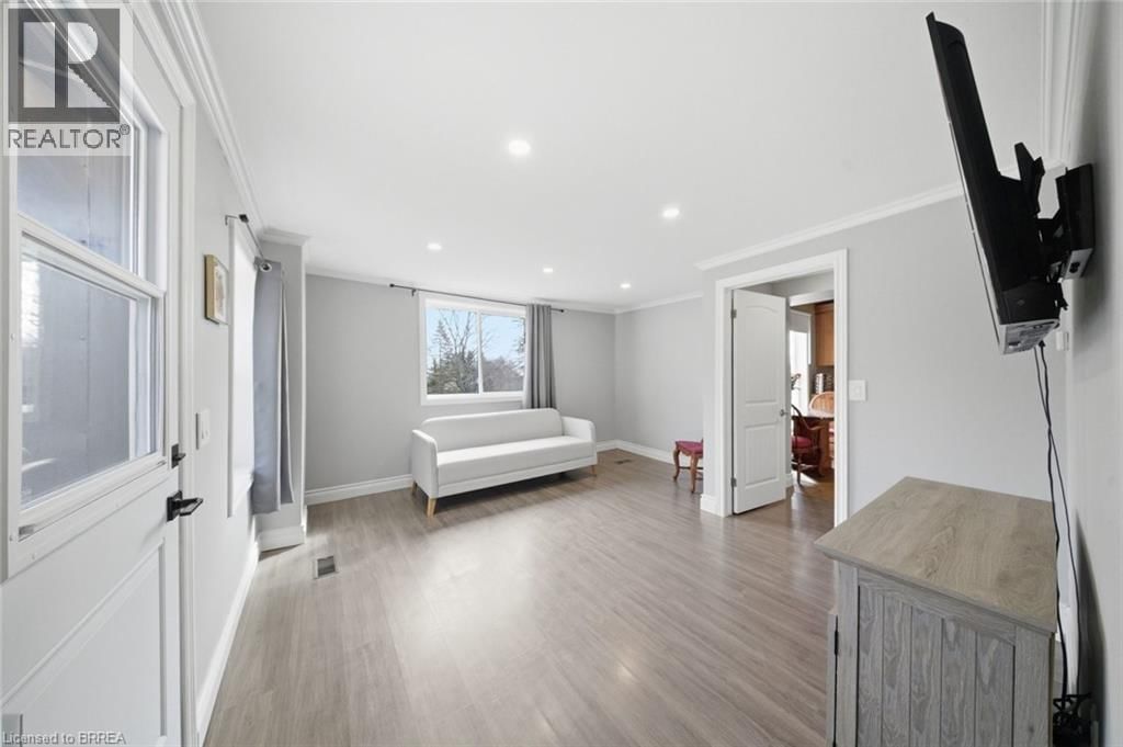 11 MALCOLM STREET Image 6