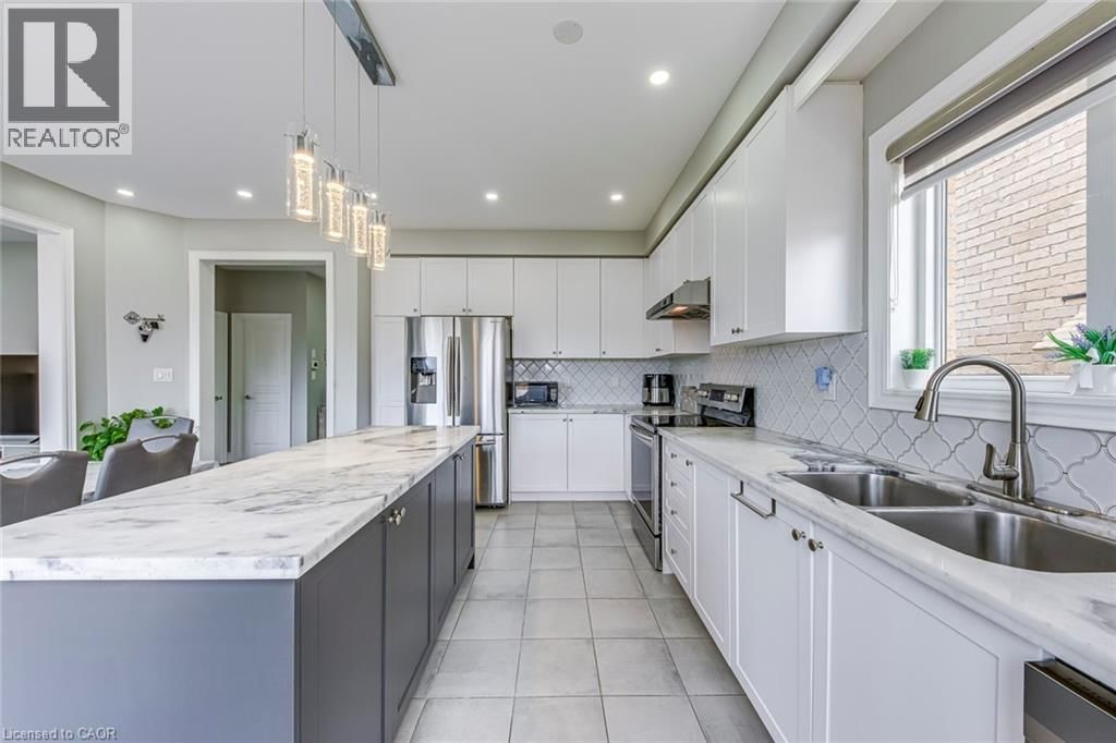 99 MCKNIGHT AVENUE Image 14