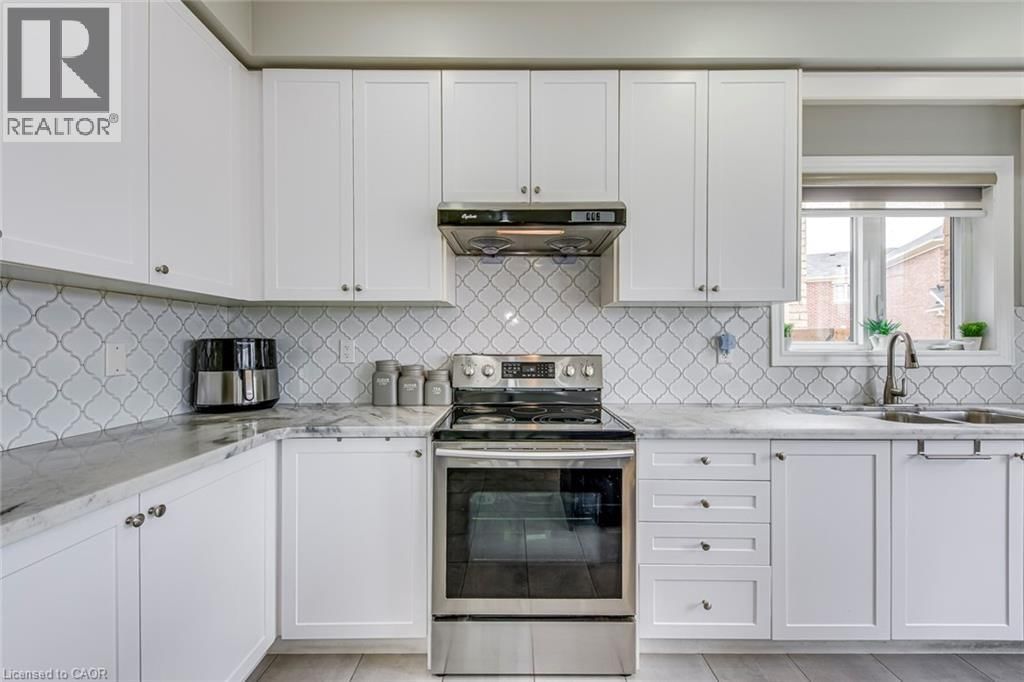 99 MCKNIGHT AVENUE Image 16