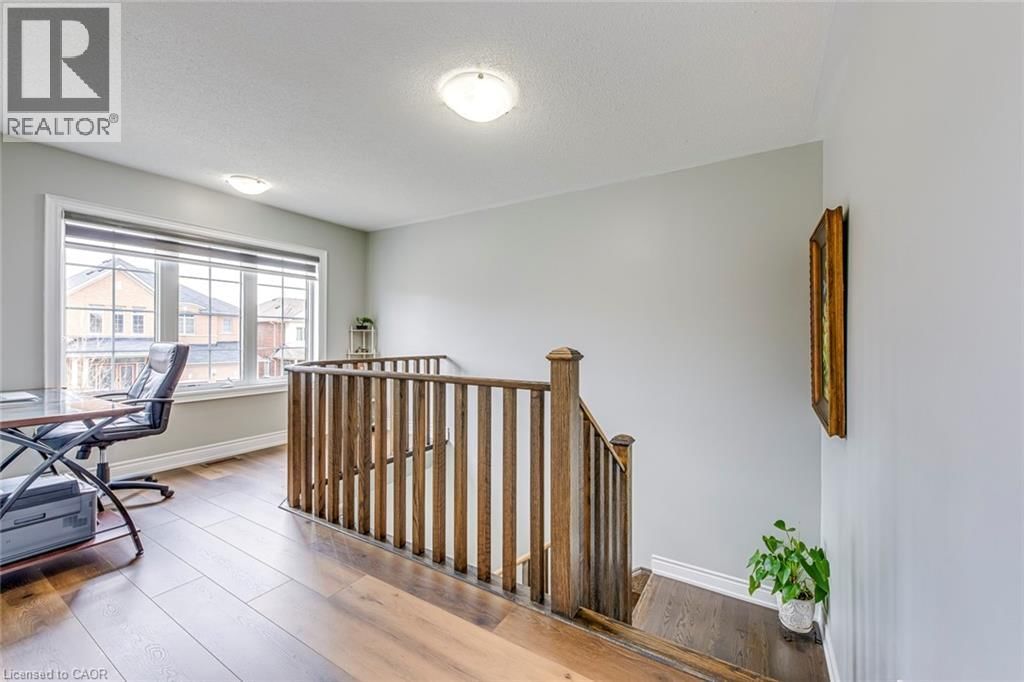 99 MCKNIGHT AVENUE Image 19