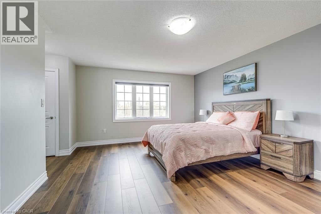 99 MCKNIGHT AVENUE Image 22