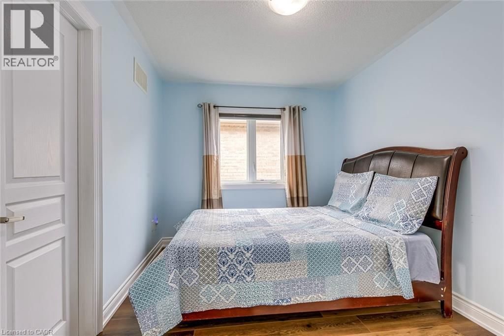 99 MCKNIGHT AVENUE Image 31