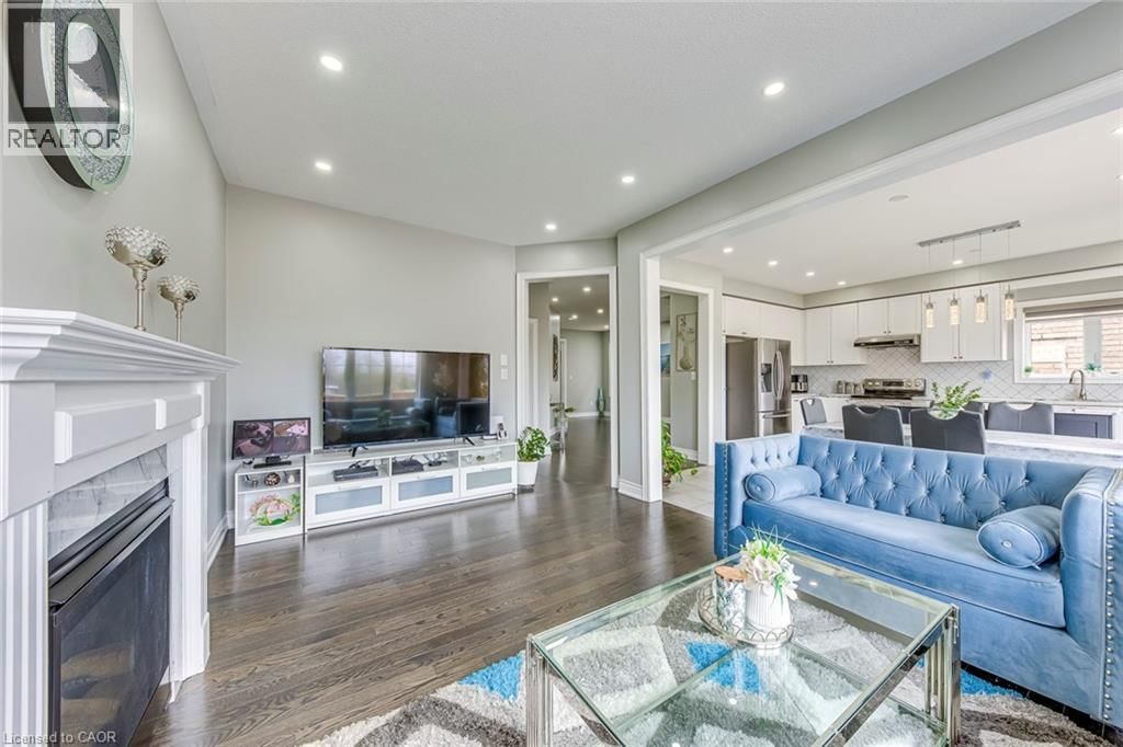 99 MCKNIGHT AVENUE Image 9