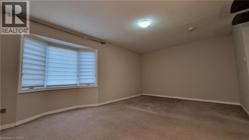 15 - 1039 CEDARGLEN GATE Image 13