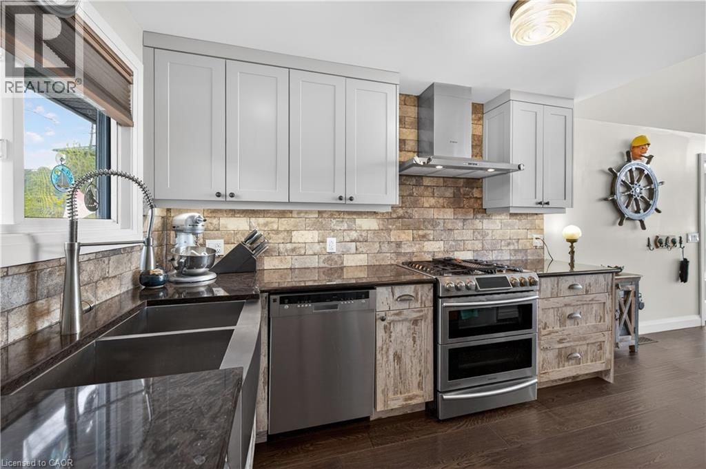 2023 MAPLE BOULEVARD Image 16