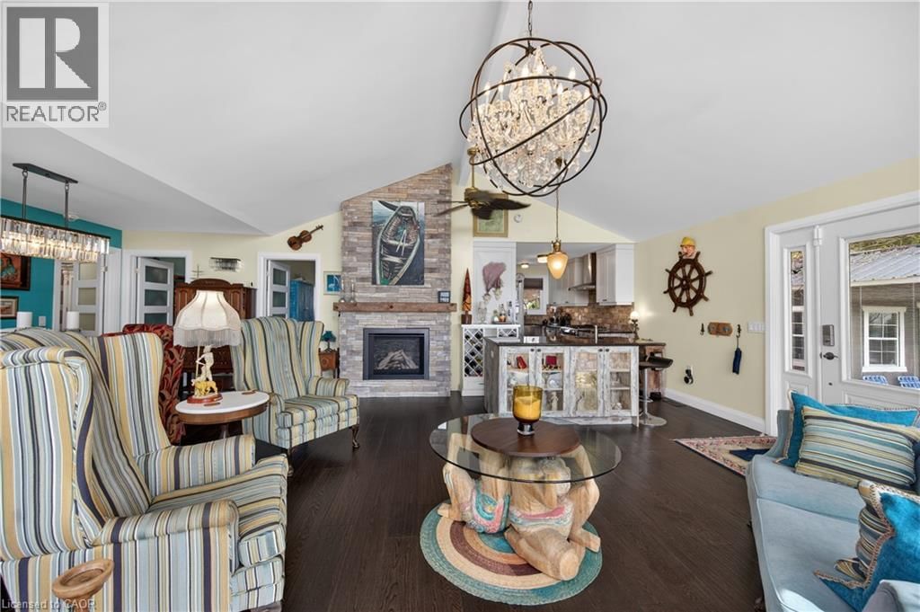 2023 MAPLE BOULEVARD Image 9