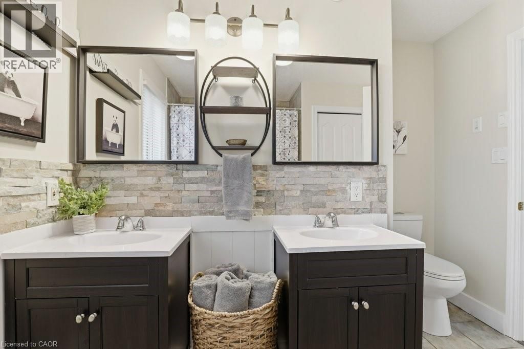 152 LASCHINGER BOULEVARD Image 13