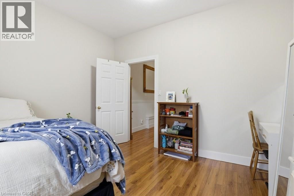 152 LASCHINGER BOULEVARD Image 16