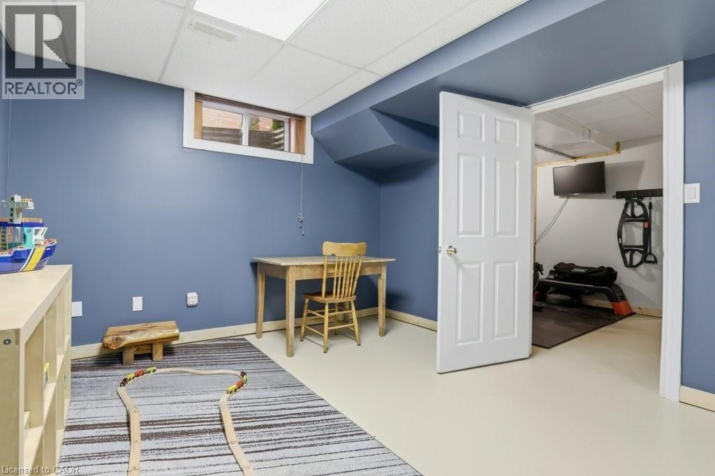 152 LASCHINGER BOULEVARD Image 22