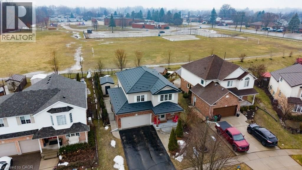 152 LASCHINGER BOULEVARD Image 32