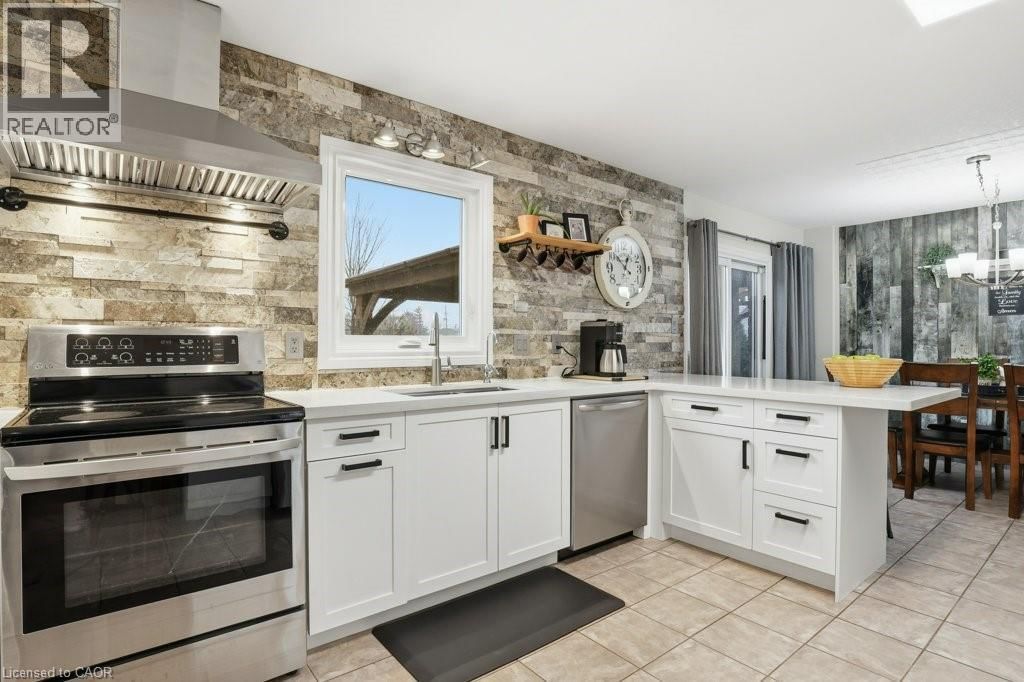 152 LASCHINGER BOULEVARD Image 5