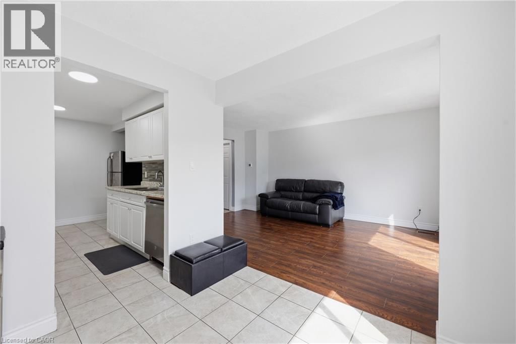 29 - 262 KENORA AVENUE Image 13