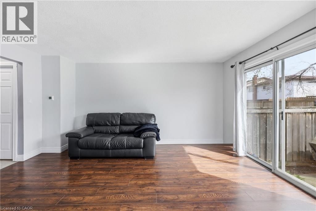 29 - 262 KENORA AVENUE Image 14