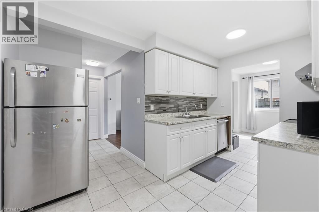 29 - 262 KENORA AVENUE Image 17