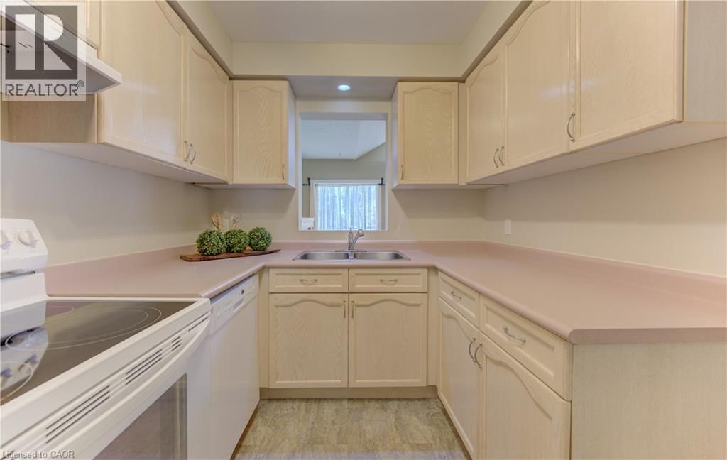 10 - 20 FORREST AVENUE WEST Image 10