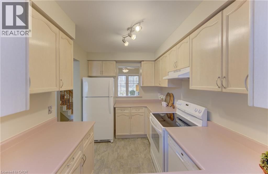 10 - 20 FORREST AVENUE WEST Image 17