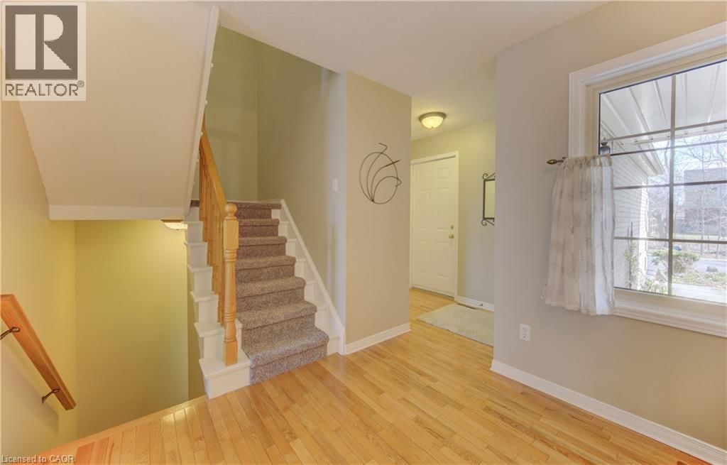 10 - 20 FORREST AVENUE WEST Image 6